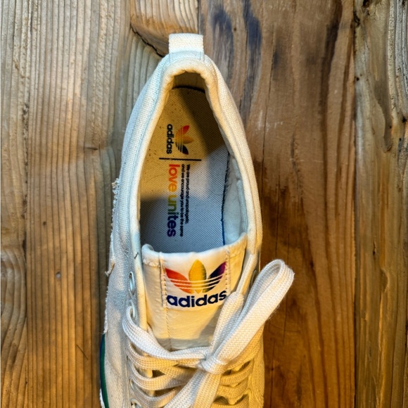 Adidas men’s limited special edition “ love unites” pride sneaker - Picture 7 of 17
